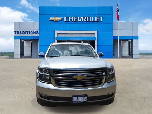 Used 2016 Chevrolet Suburban LTZ RWD image 4