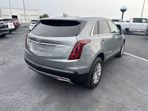 Used 2023 Cadillac XT5 Premium Luxury w/ Technology Package AWD/4WD image 4