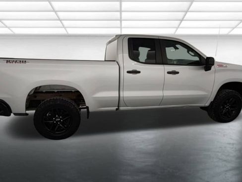 Used 2019 Chevrolet Silverado 1500 Custom Trail Boss w/ Custom Convenience Package image 8