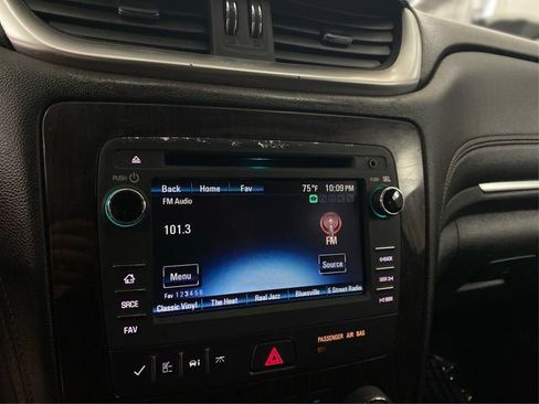 Used 2016 Chevrolet Traverse LT w/ LPO, 'HIT The Road' Package AWD/4WD image 28