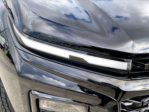 Used 2026 Chevrolet Traverse RS FWD image 26
