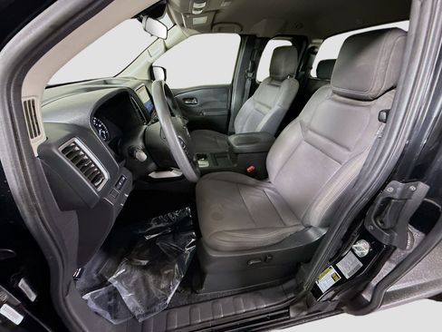 Used 2023 Nissan Frontier SV w/ Technology Package RWD image 22