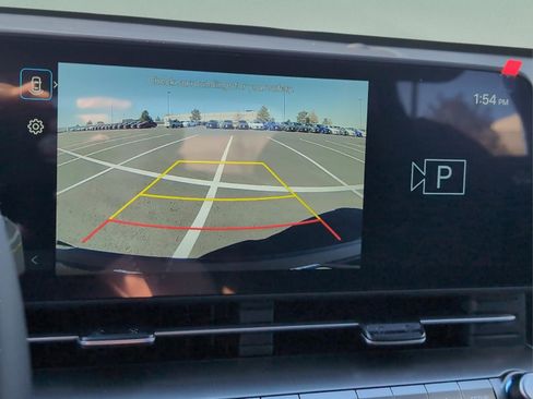 Used 2025 Hyundai Kona SEL image 28