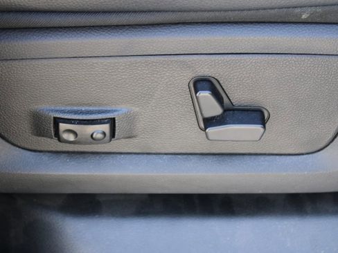 Used 2020 RAM 2500 Laramie image 11