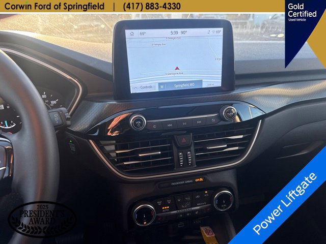 Used 2022 Ford Escape SEL w/ SEL Stealth AWD Package image 17