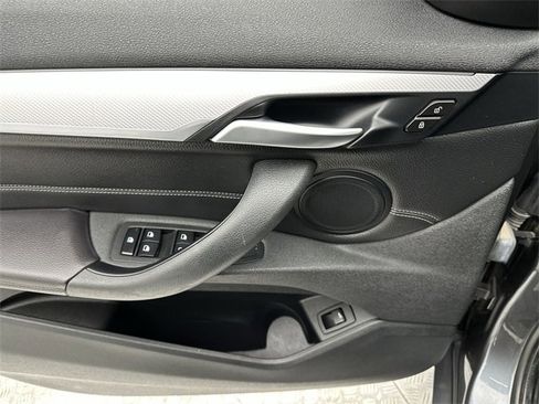 Used 2018 BMW X1 xDrive28i image 13