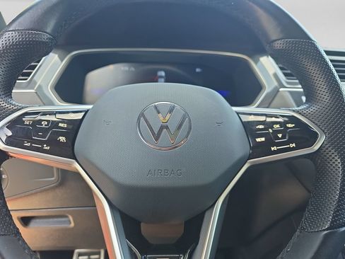 Certified 2024 Volkswagen Tiguan SE R-Line AWD/4WD image 16