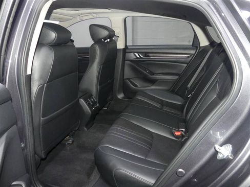 Used 2022 Honda Accord EX-L image 28