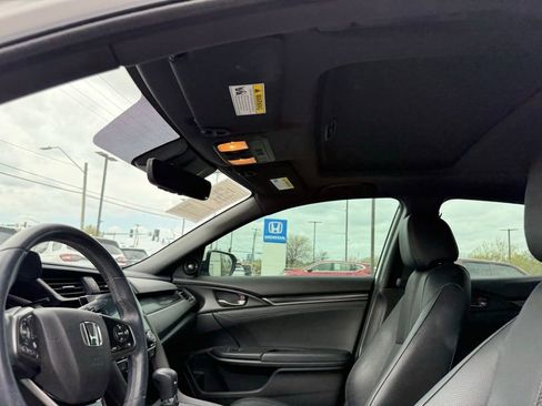 Used 2020 Honda Civic Sport Touring image 9