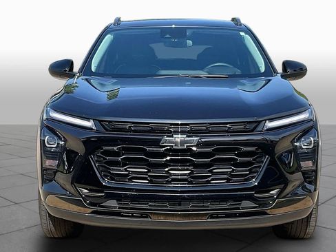 Used 2025 Chevrolet Trax ACTIV w/ Sunroof Package FWD image 4