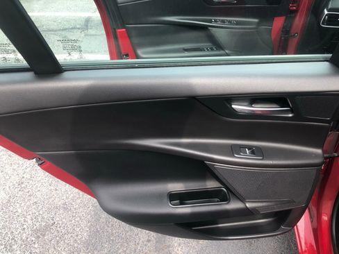 Used 2018 Jaguar XE Premium RWD image 22
