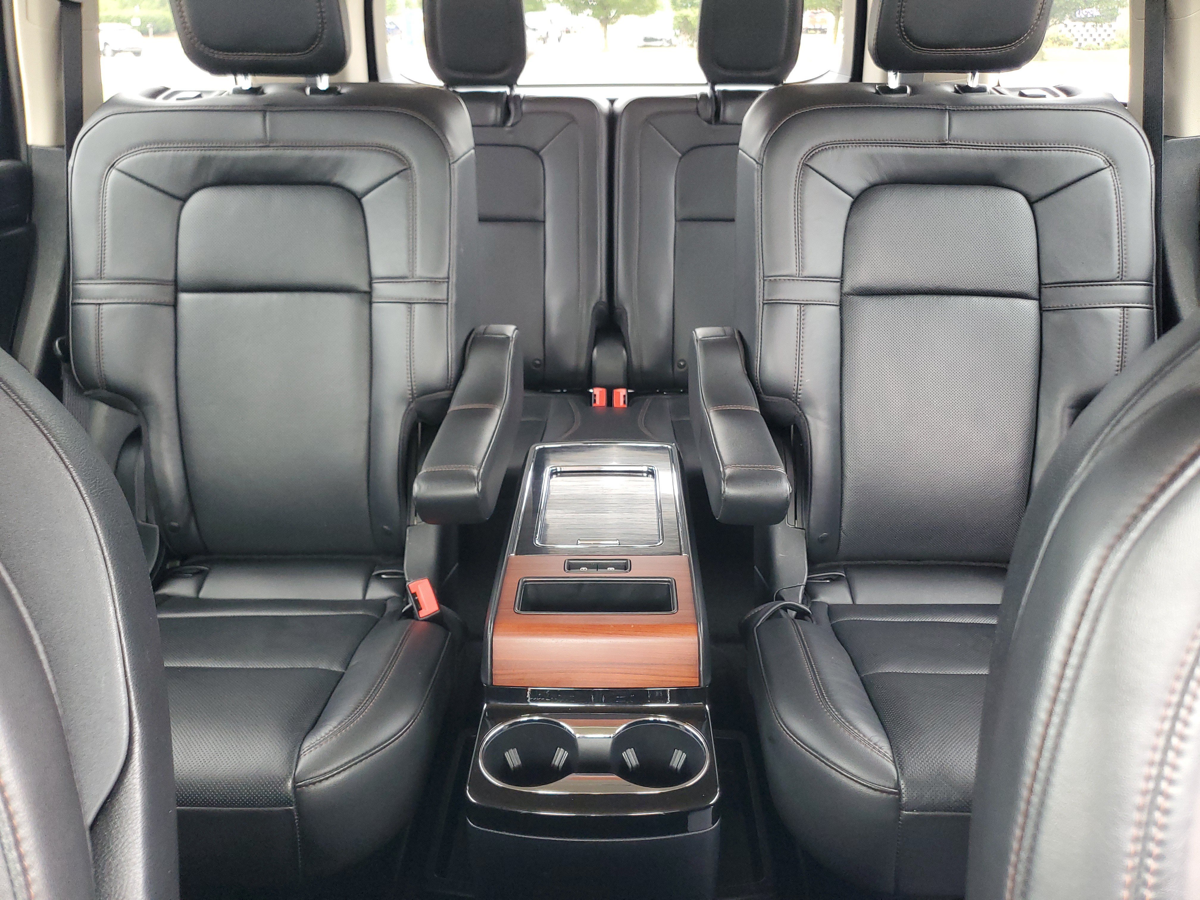 Certified 2023 Lincoln Aviator Reserve w/ Equipment Group 201A AWD/4WD image 19