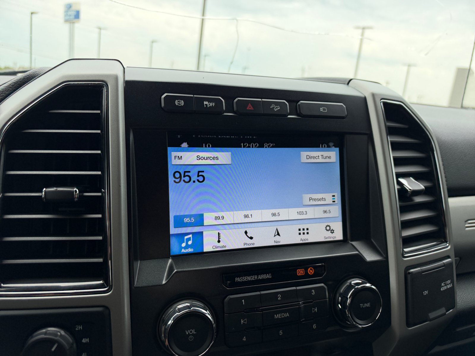 Certified 2019 Ford F350 Lariat w/ Lariat Ultimate Package AWD/4WD image 26
