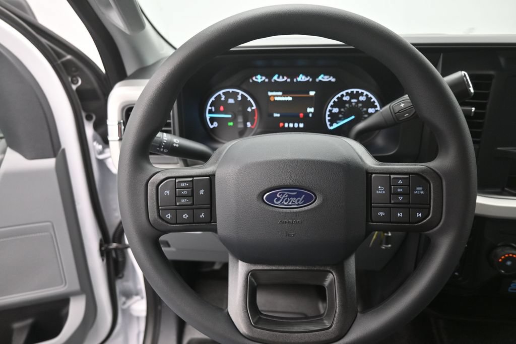 New 2027 Ford F250 XL AWD/4WD image 3