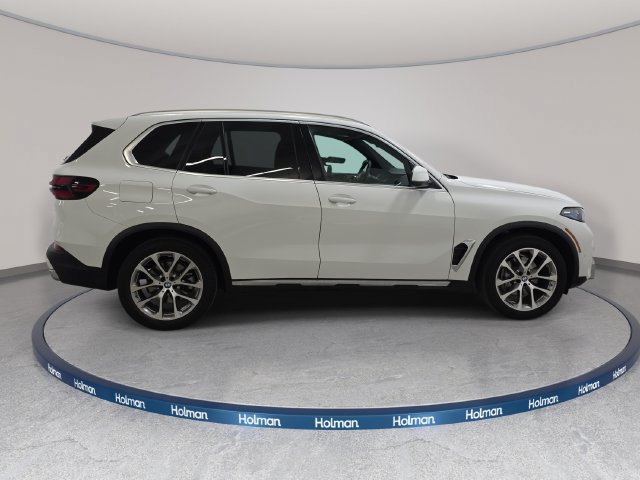 Certified 2024 BMW X5 xDrive40i w/ Premium Package AWD/4WD image 4
