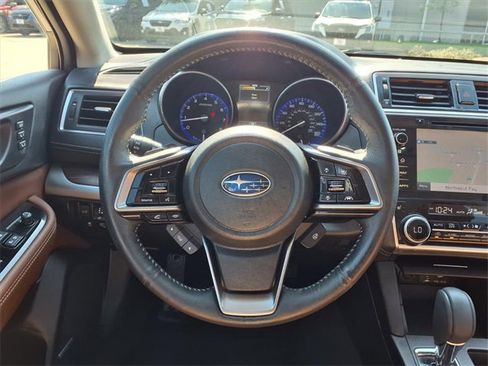 Used 2019 Subaru Outback 3.6R Touring image 12