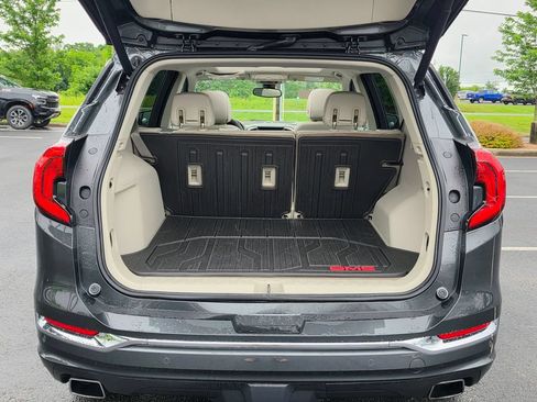 Used 2020 GMC Terrain Denali w/ Denali Premium Package AWD/4WD image 38