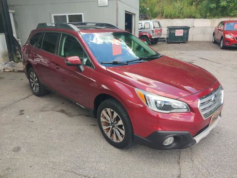 Used 2016 Subaru Outback 2.5i Limited AWD/4WD image 8