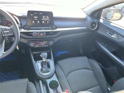 Used 2019 Kia Forte LXS image 13