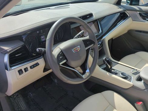 Used 2025 Cadillac XT6 Premium Luxury w/ Technology Package image 12