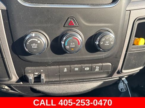 Used 2017 RAM 2500 Tradesman w/ Chrome Appearance Group RWD image 9