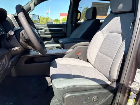 New 2026 RAM 1500 Big Horn AWD/4WD image 15