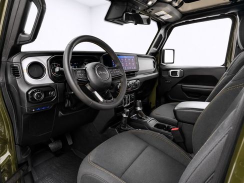 Used 2024 Jeep Wrangler Unlimited w/ Convenience Group AWD/4WD image 13