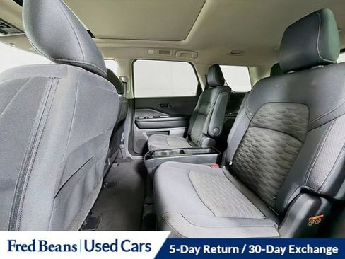 Used 2023 Nissan Pathfinder SV w/ SV Premium Package AWD/4WD image 31
