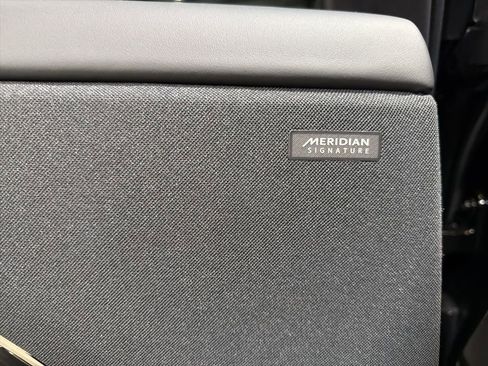 Used 2024 Land Rover Range Rover Sport image 39