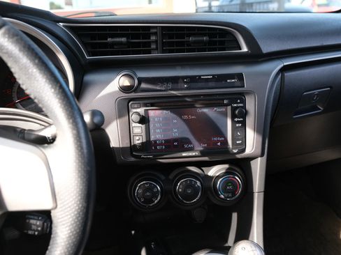 Used 2015 Scion tC image 23
