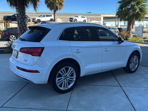 Used 2018 Audi Q5 2.0T Premium Plus w/ Premium Plus Package image 6