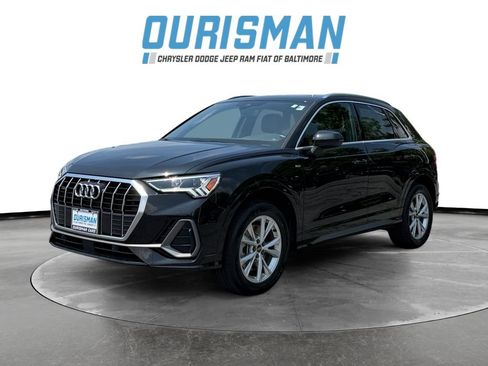 Used 2024 Audi Q3 2.0T Premium AWD/4WD image 2