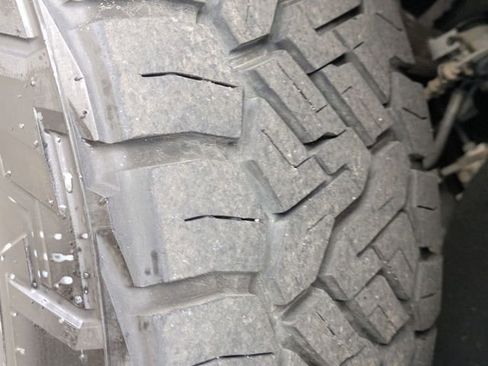 Certified 2023 Chevrolet Silverado 1500 ZR2 w/ Technology Package image 8