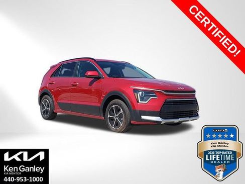 Certified 2024 Kia Niro LX image 1