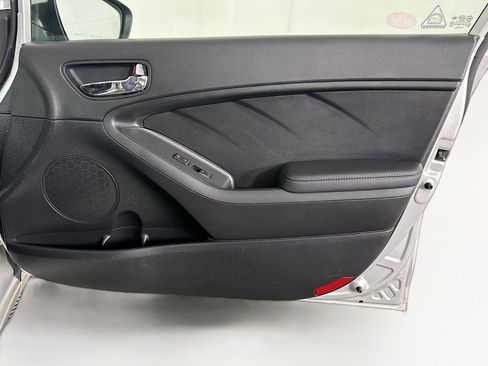 Used 2016 Kia Forte LX FWD image 29