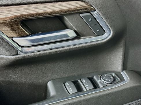 Used 2024 Chevrolet Silverado 1500 LT image 15