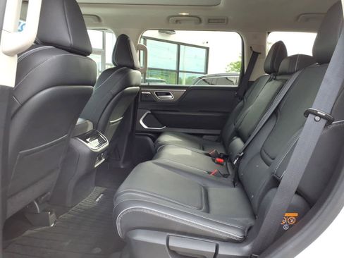 Certified 2025 INFINITI QX80 Luxe AWD/4WD image 10
