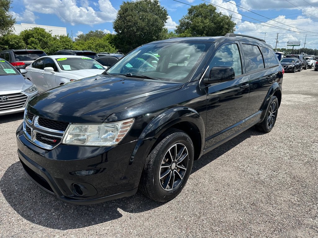 Used 2017 Dodge Journey SXT w/ Comfort/Convenience Group FWD image 3