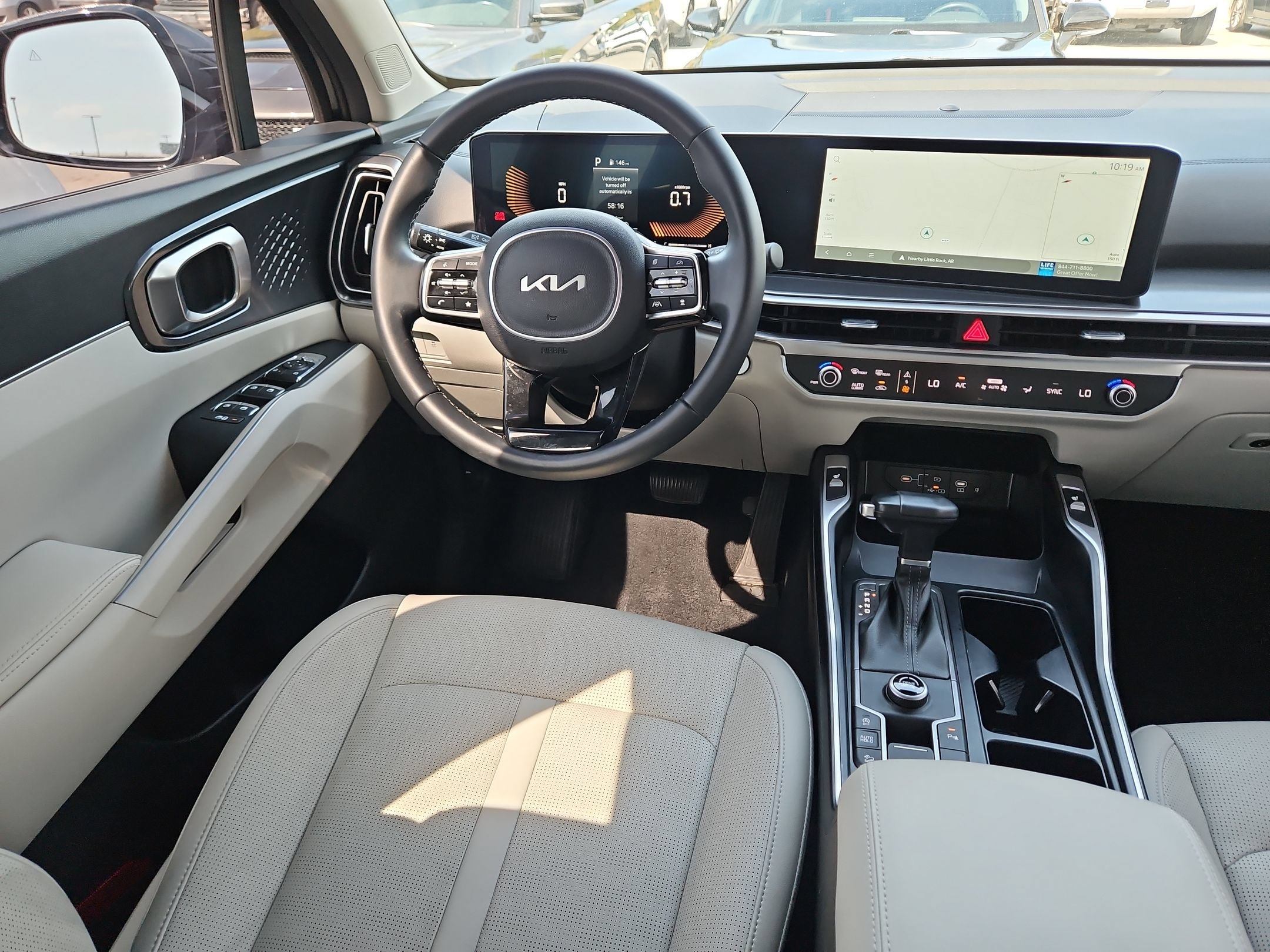 Used 2025 Kia Sorento S FWD image 9