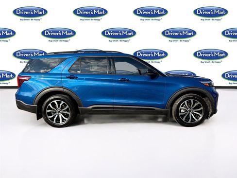 Used 2020 Ford Explorer ST w/ Premium Technology Package image 9