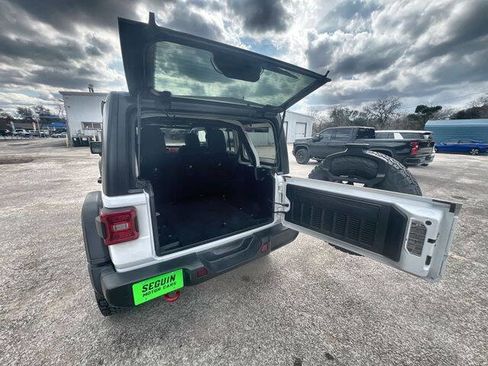 Used 2019 Jeep Wrangler Unlimited Rubicon w/ Safety Group image 25