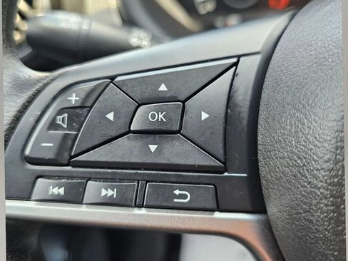 Used 2022 Nissan Kicks SV FWD image 16