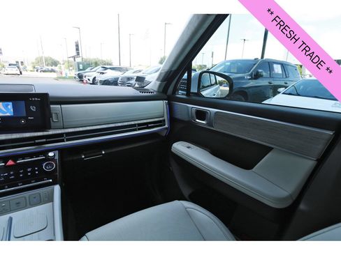 Certified 2025 Hyundai Santa Fe Calligraphy FWD image 12