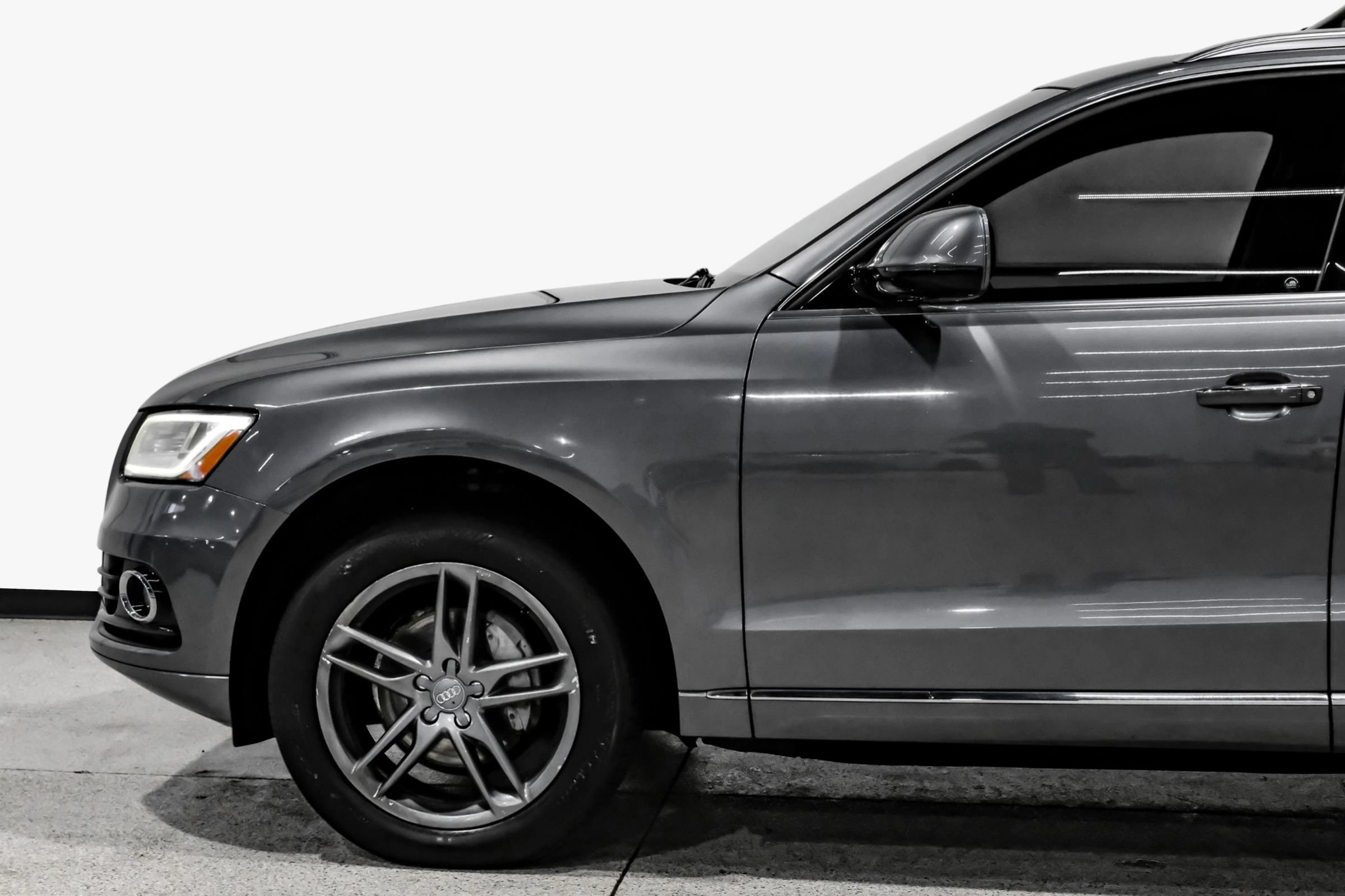 Used 2016 Audi Q5 2.0T Premium Plus AWD/4WD image 10