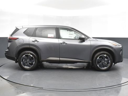 New 2026 Nissan Rogue SV w/ SV Premium Package image 4