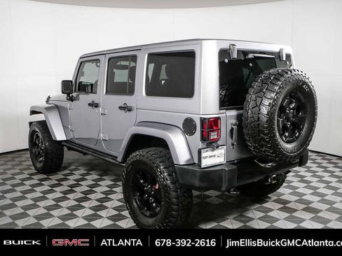 Used 2015 Jeep Wrangler Unlimited Sahara AWD/4WD image 26