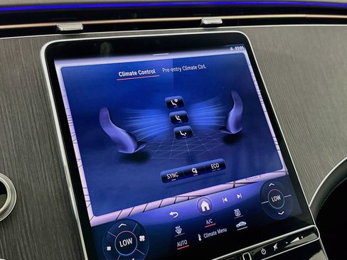 Used 2023 Mercedes-Benz EQE 350+ SUV image 17