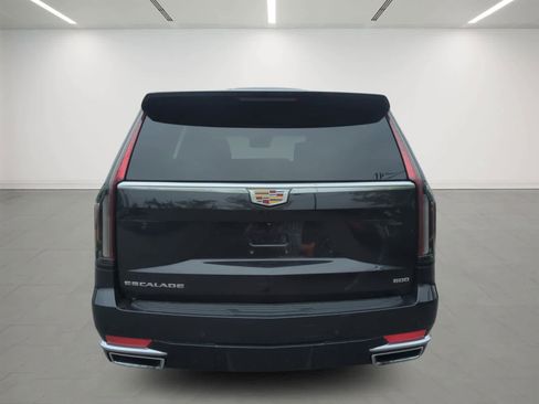 Used 2022 Cadillac Escalade Luxury AWD/4WD image 5