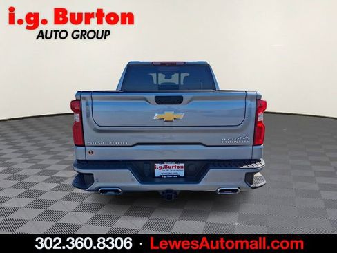 Used 2024 Chevrolet Silverado 1500 High Country w/ High Country Premium Package AWD/4WD image 5