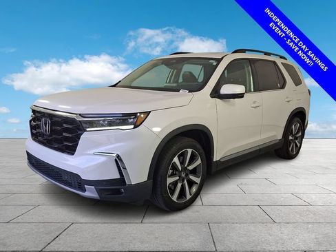 Used 2025 Honda Pilot Elite image 4
